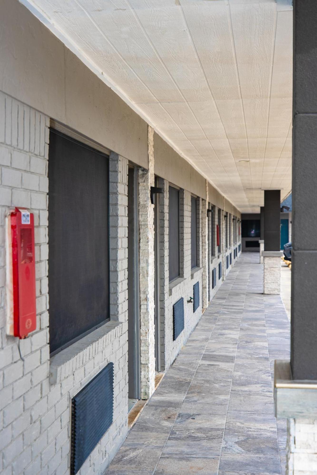 Americas Best Value Inn Harlingen Kültér fotó