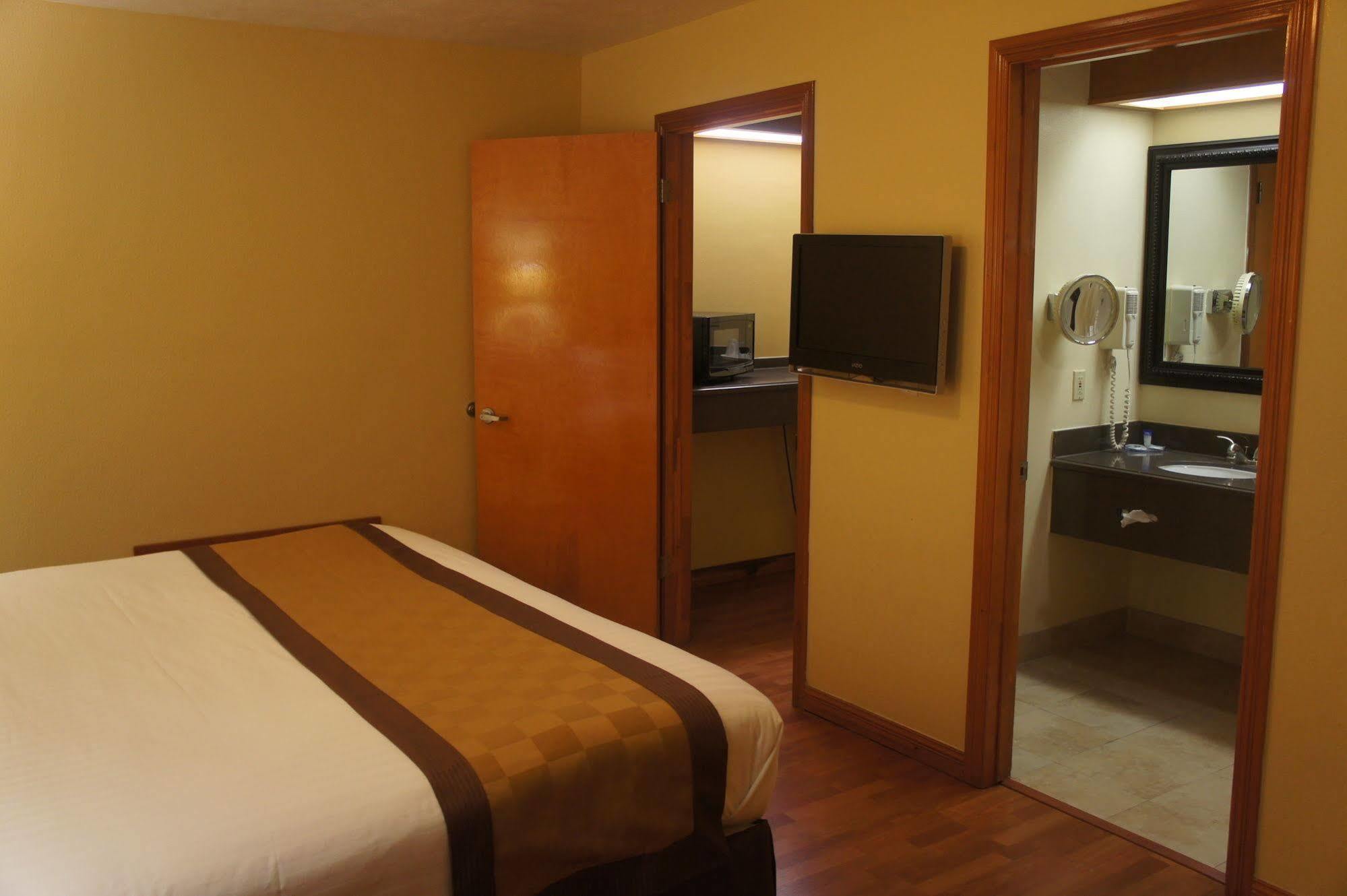 Americas Best Value Inn Harlingen Kültér fotó